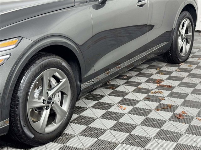 New 2026 Genesis GV70 2.5T Advanced image 13