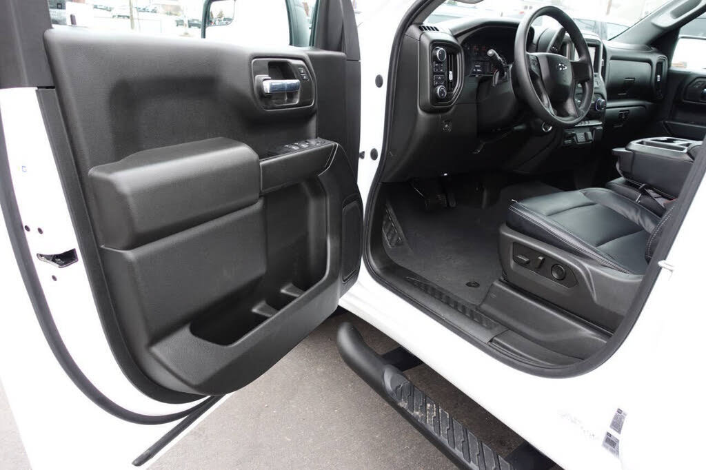 Used 2023 Chevrolet Silverado 1500 Custom w/ Rally Edition AWD/4WD image 15