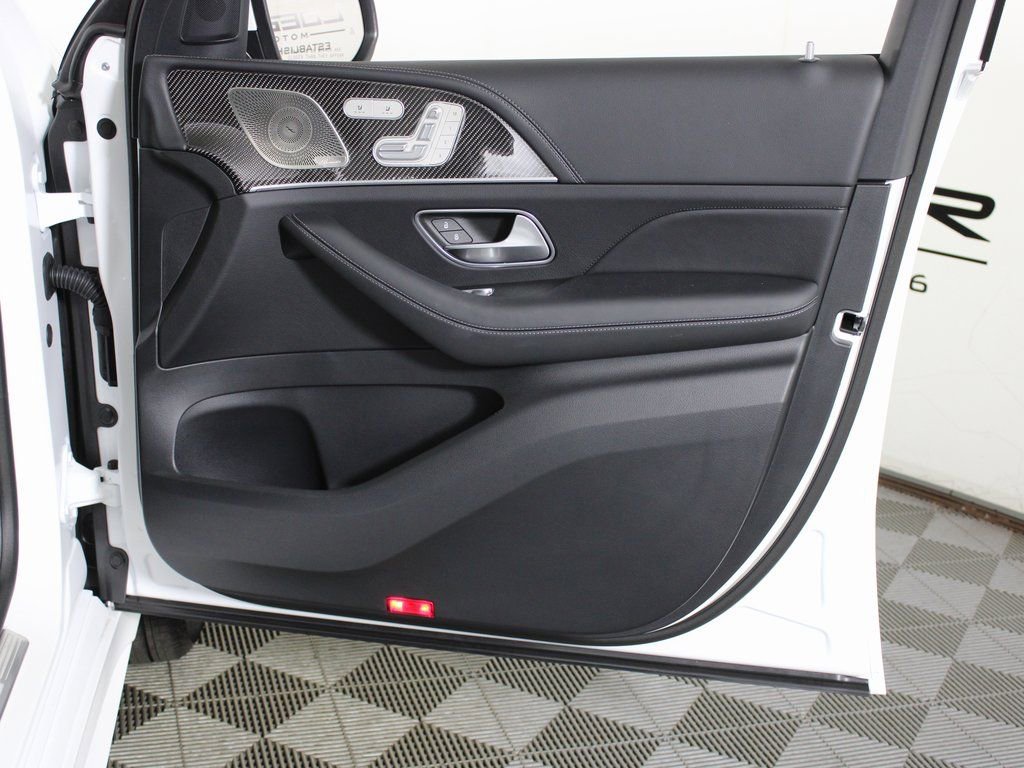 Certified 2026 Mercedes-Benz GLE 53 AMG 4MATIC Coupe image 33