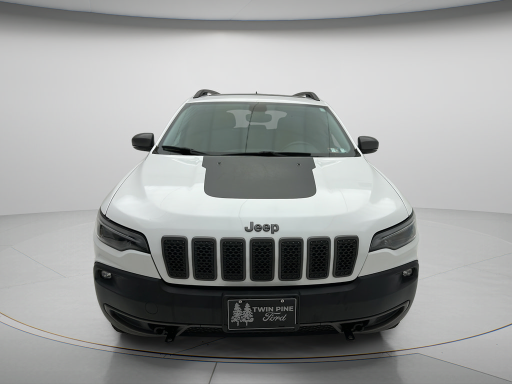 Used 2019 Jeep Cherokee Trailhawk w/ Comfort/Convenience Group AWD/4WD image 2