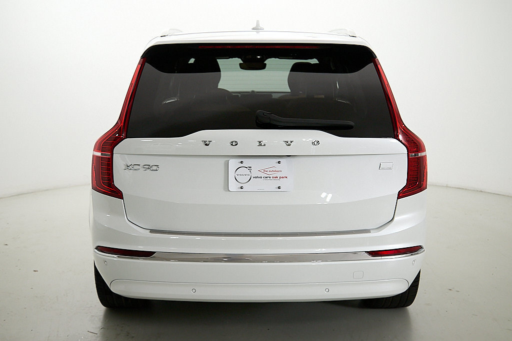 Certified 2024 Volvo XC90 T8 Ultimate w/ Protection Package Premier AWD/4WD image 8