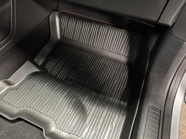 Used 2023 Ford Escape ST-Line Elite w/ Class II Trailer Tow Package image 31