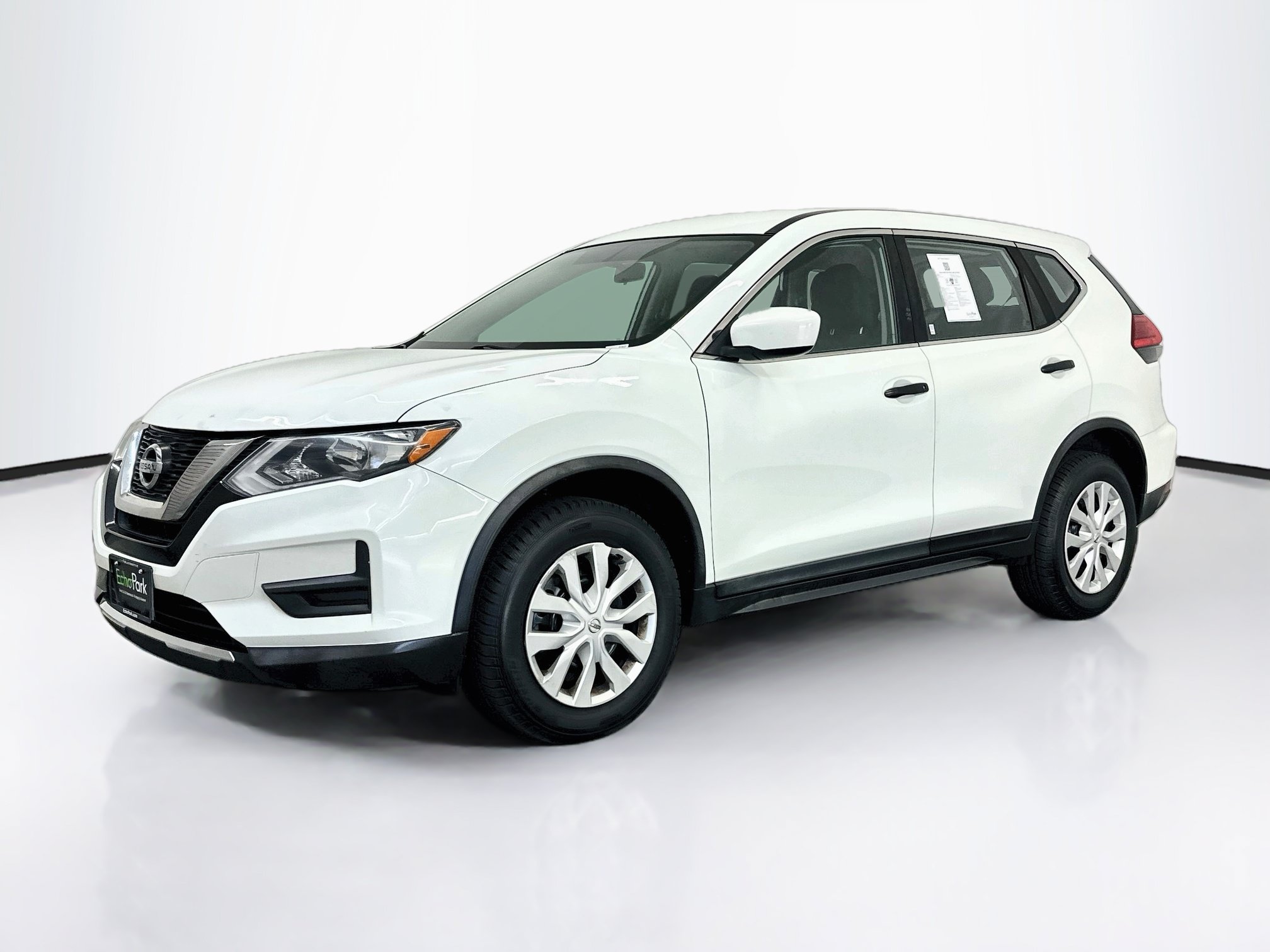 Used 2017 Nissan Rogue S AWD/4WD image 3