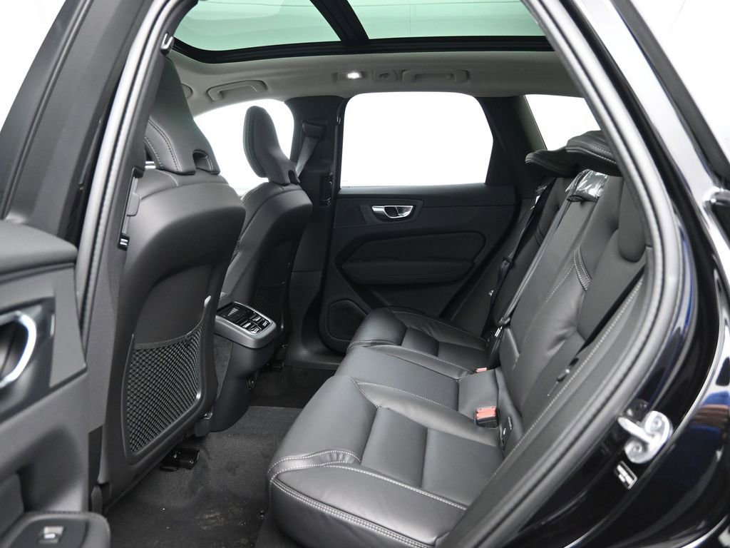 New 2026 Volvo XC60 B5 Ultra w/ Protection Package Premier image 24