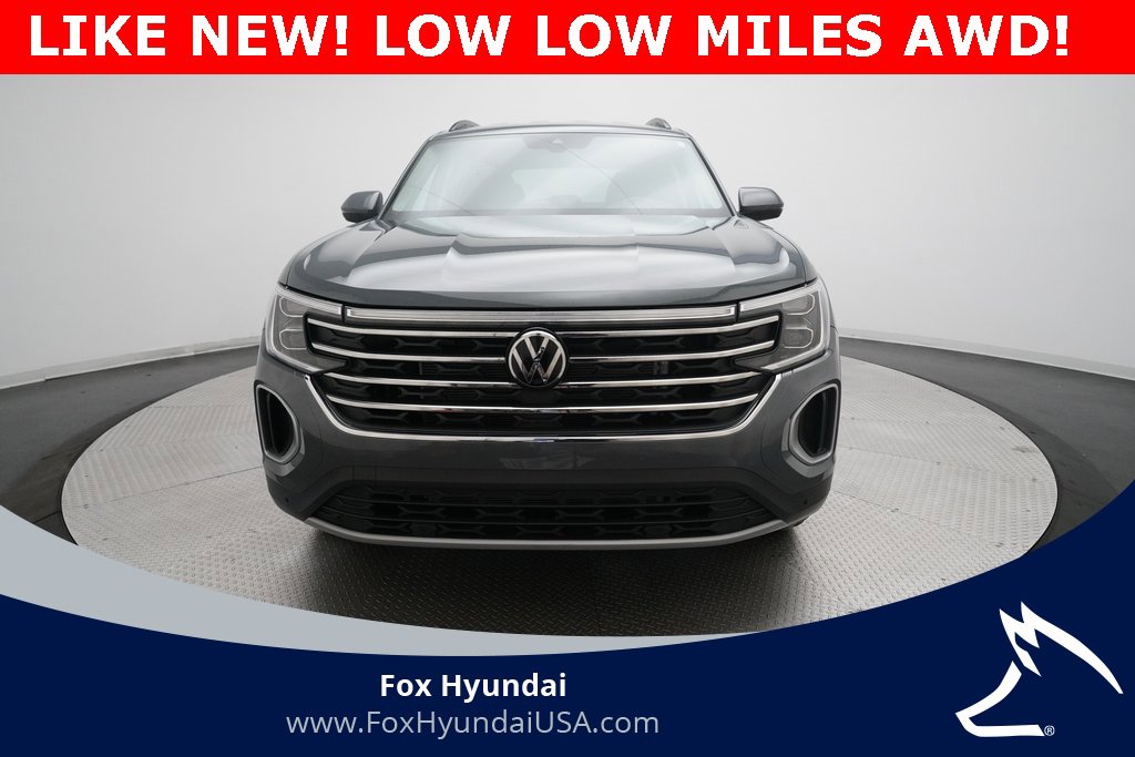 Used 2025 Volkswagen Atlas SE image 11
