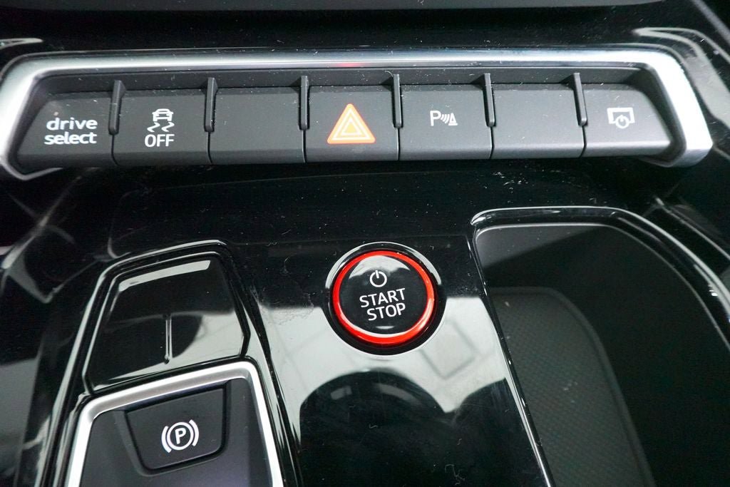 Used 2024 Audi e-tron GT Premium Plus AWD/4WD image 21