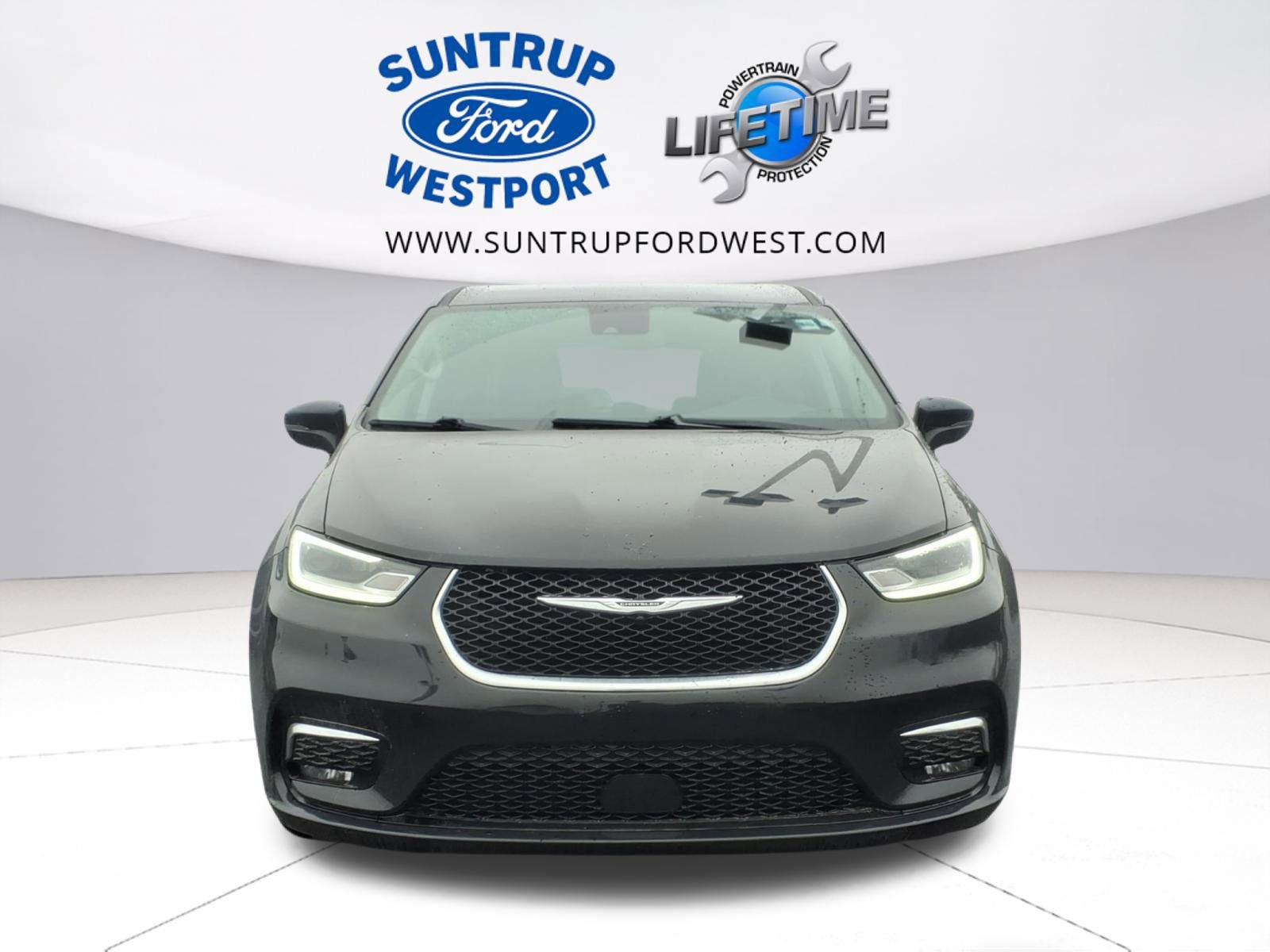 Used 2024 Chrysler Pacifica Select image 34