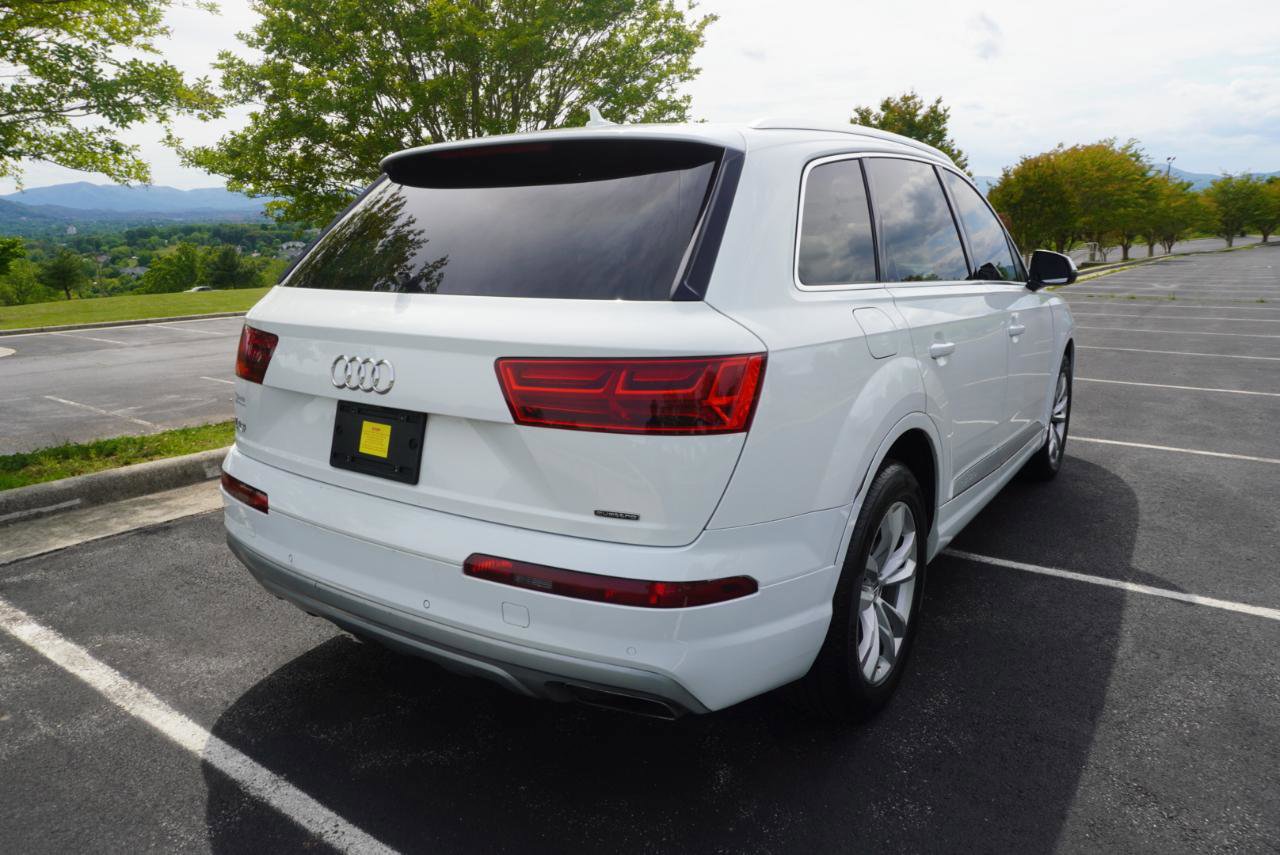 Used 2017 Audi Q7 2.0T Premium AWD/4WD image 12
