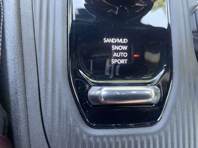 New 2026 Jeep Cherokee Laredo AWD/4WD image 34
