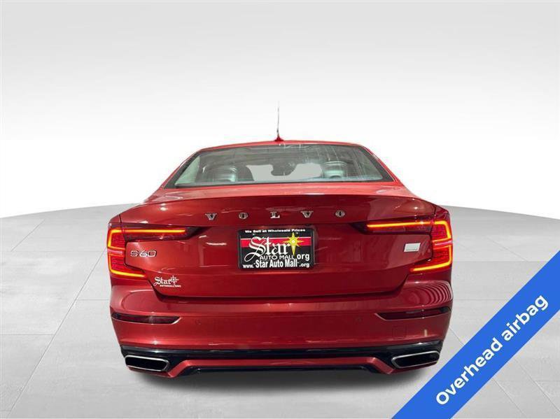 Used 2022 Volvo S60 T8 R-Design Expression image 6