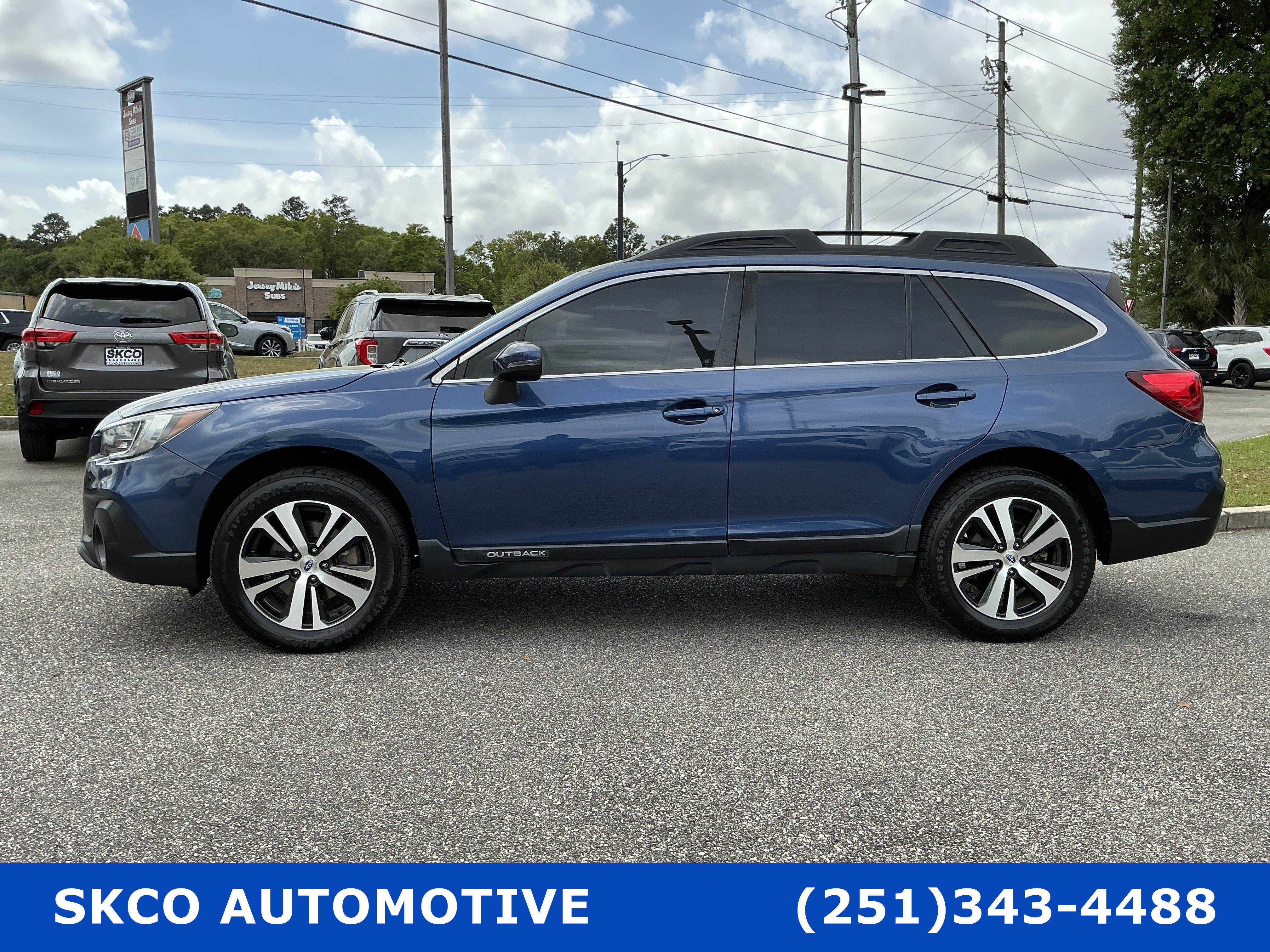 Used 2019 Subaru Outback 2.5i Limited AWD/4WD image 2