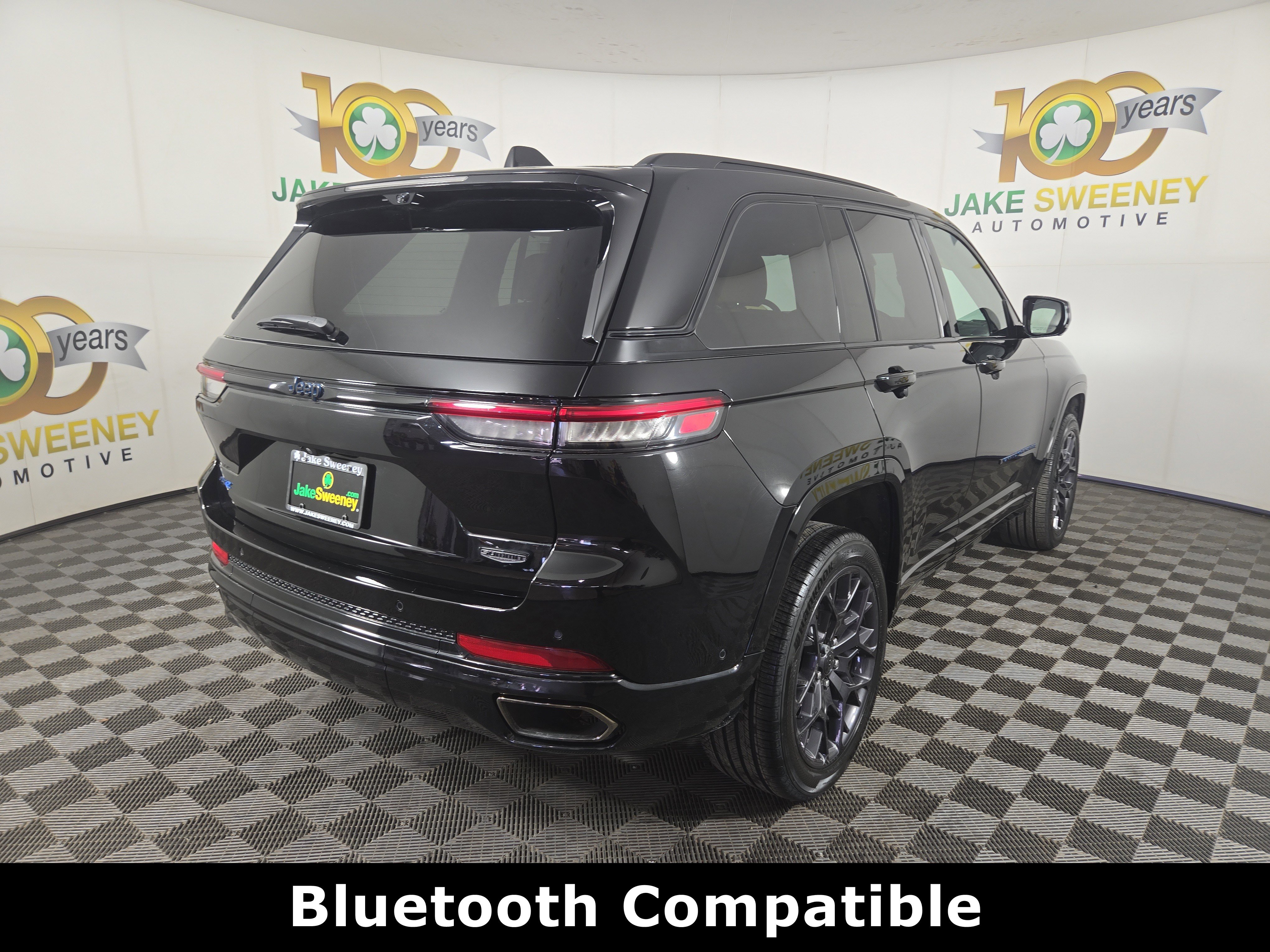 Used 2024 Jeep Grand Cherokee Summit AWD/4WD image 10