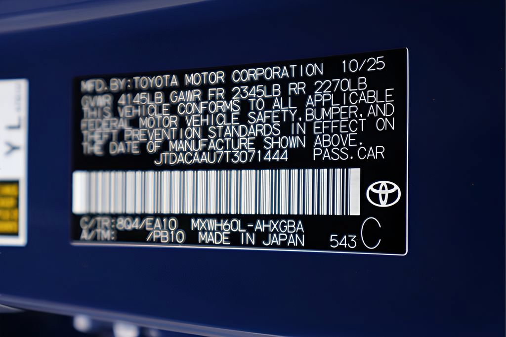 Certified 2026 Toyota Prius XLE FWD image 24