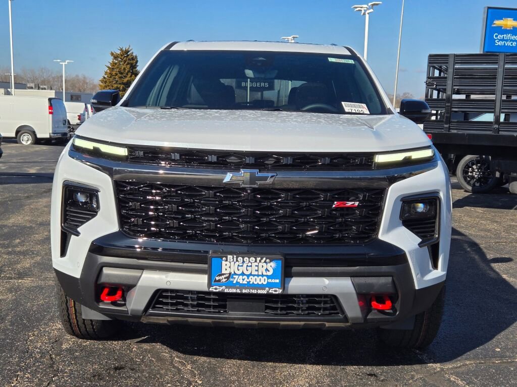 New 2026 Chevrolet Traverse Z71 w/ Enhanced Driving Package image 2