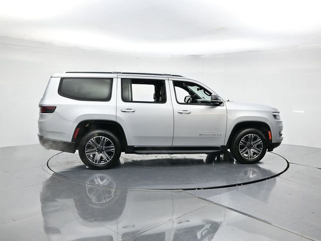 Used 2024 Jeep Wagoneer Series II w/ Flexible Seating Group image 2