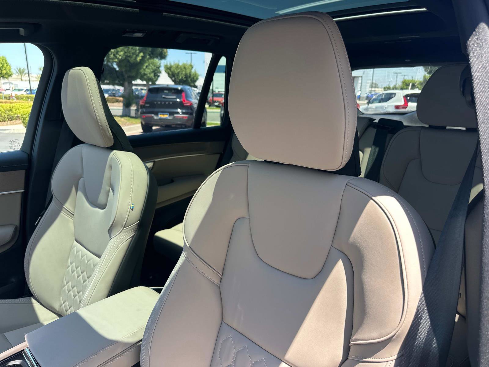 New 2026 Volvo XC90 T8 Plus image 15