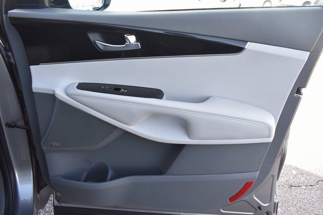 Used 2018 Kia Sorento SX image 50