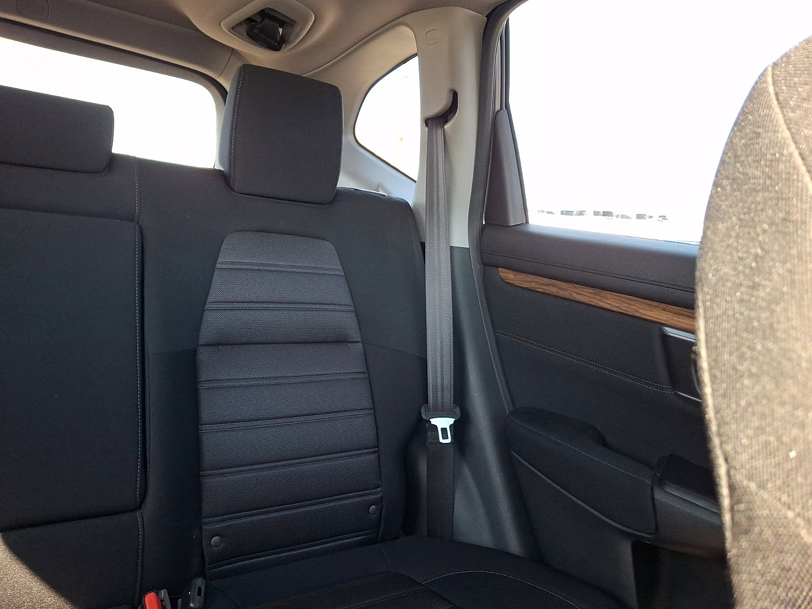 Used 2018 Honda CR-V EX image 16