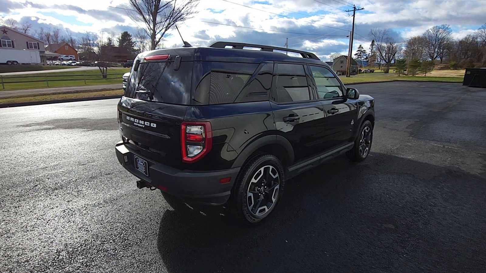 Used 2022 Ford Bronco Sport Outer Banks w/ Tech Package image 8
