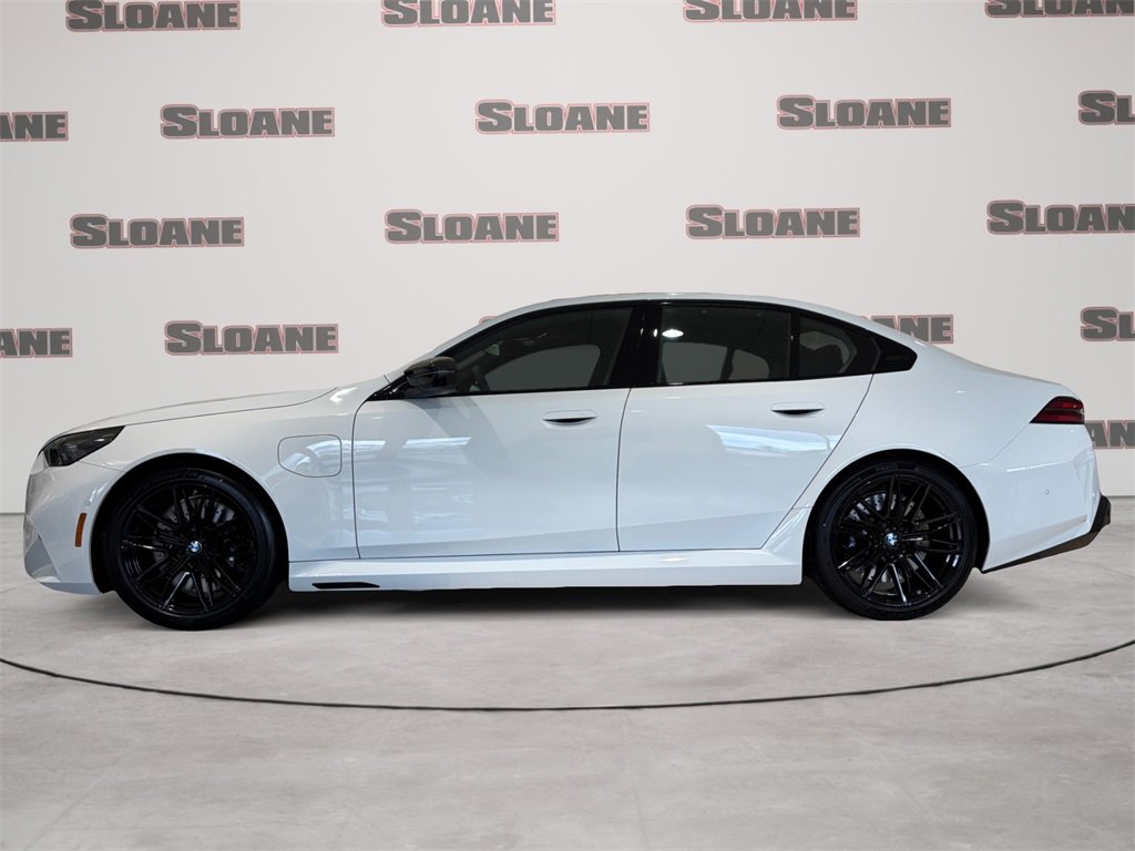 New 2026 BMW M5 w/ Carbon Package image 2