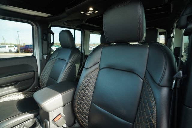 Used 2021 Jeep Wrangler Unlimited Sahara image 35