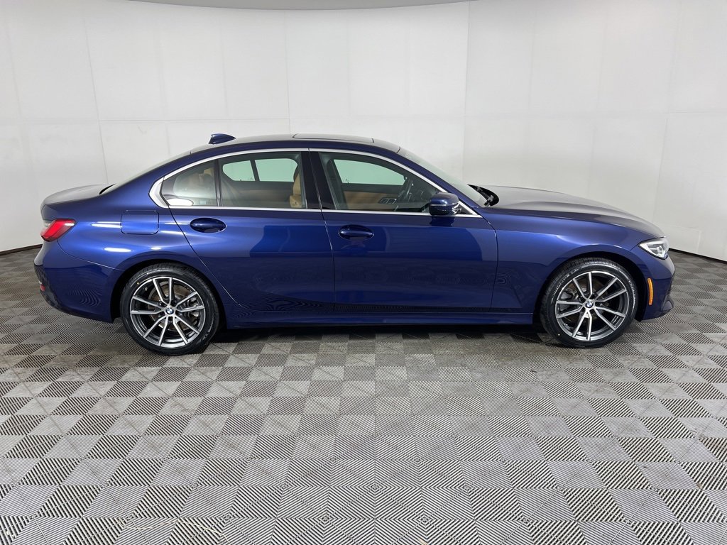 Used 2020 BMW 330i xDrive Sedan w/ Premium Package image 3