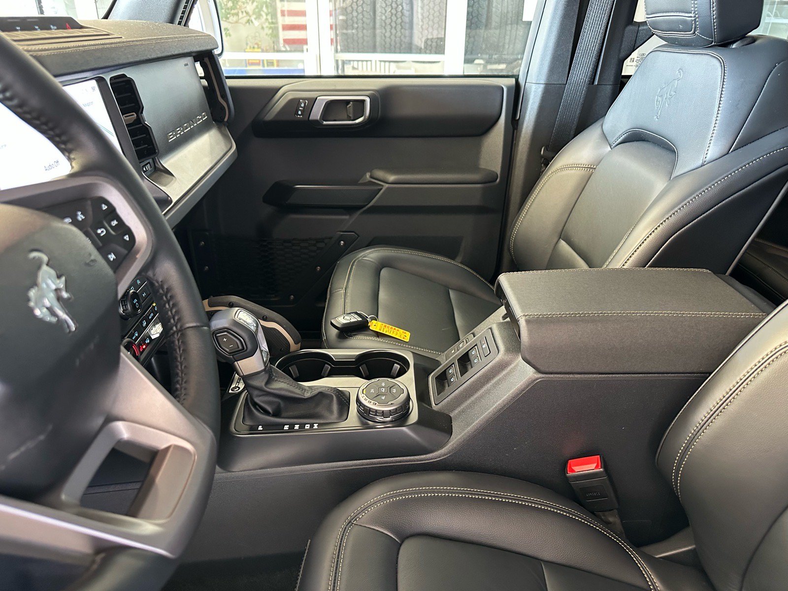Certified 2025 Ford Bronco Badlands AWD/4WD image 22