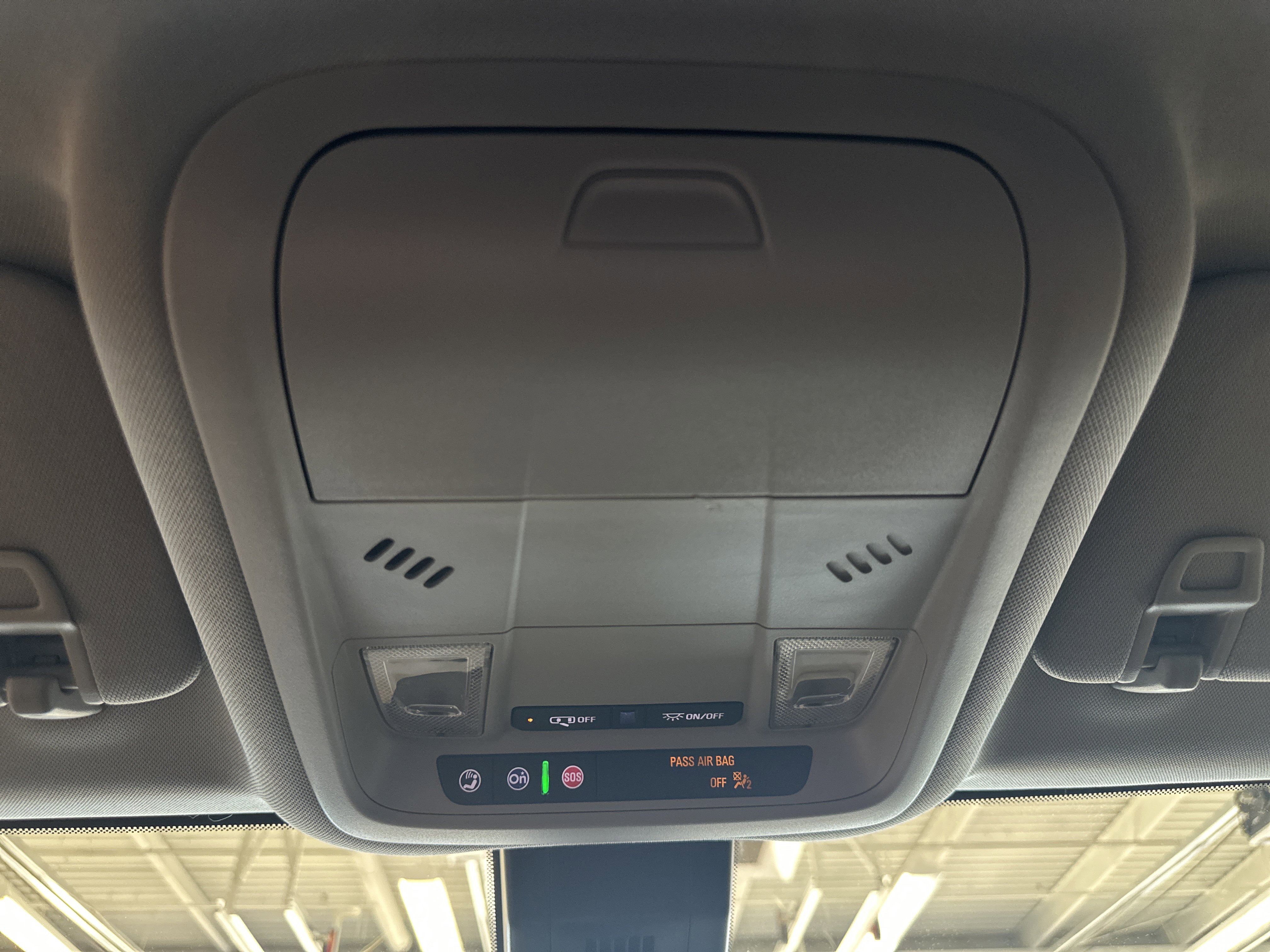 Used 2024 Chevrolet Equinox LT FWD image 38