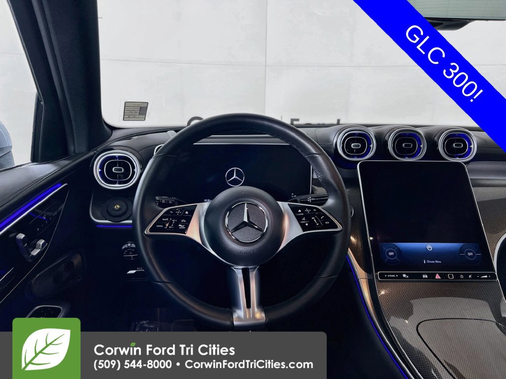 Used 2023 Mercedes-Benz GLC 300 4MATIC image 28