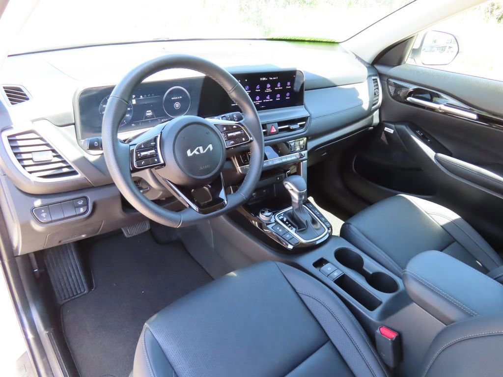 Certified 2026 Kia Seltos SX w/ SX Sunroof Package AWD/4WD image 27