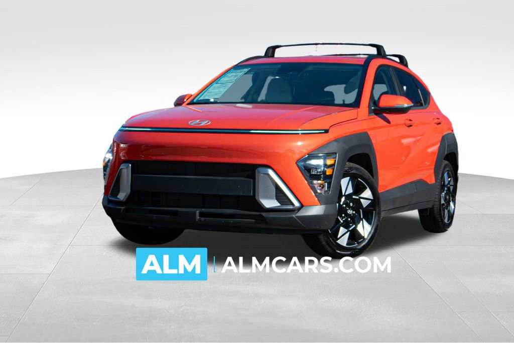 Used 2025 Hyundai Kona SEL image 1