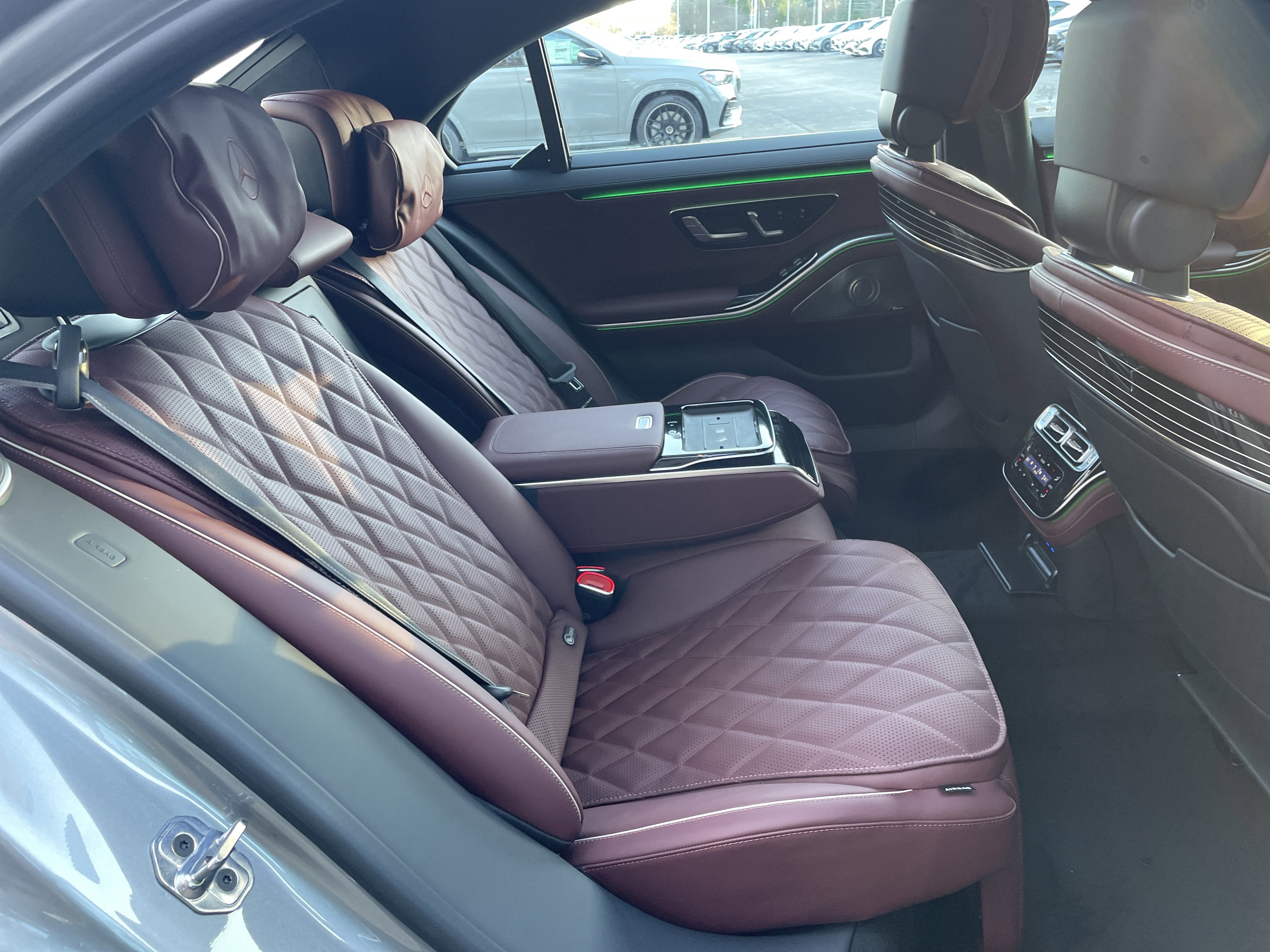 New 2026 Mercedes-Benz S 580 4MATIC Sedan image 40