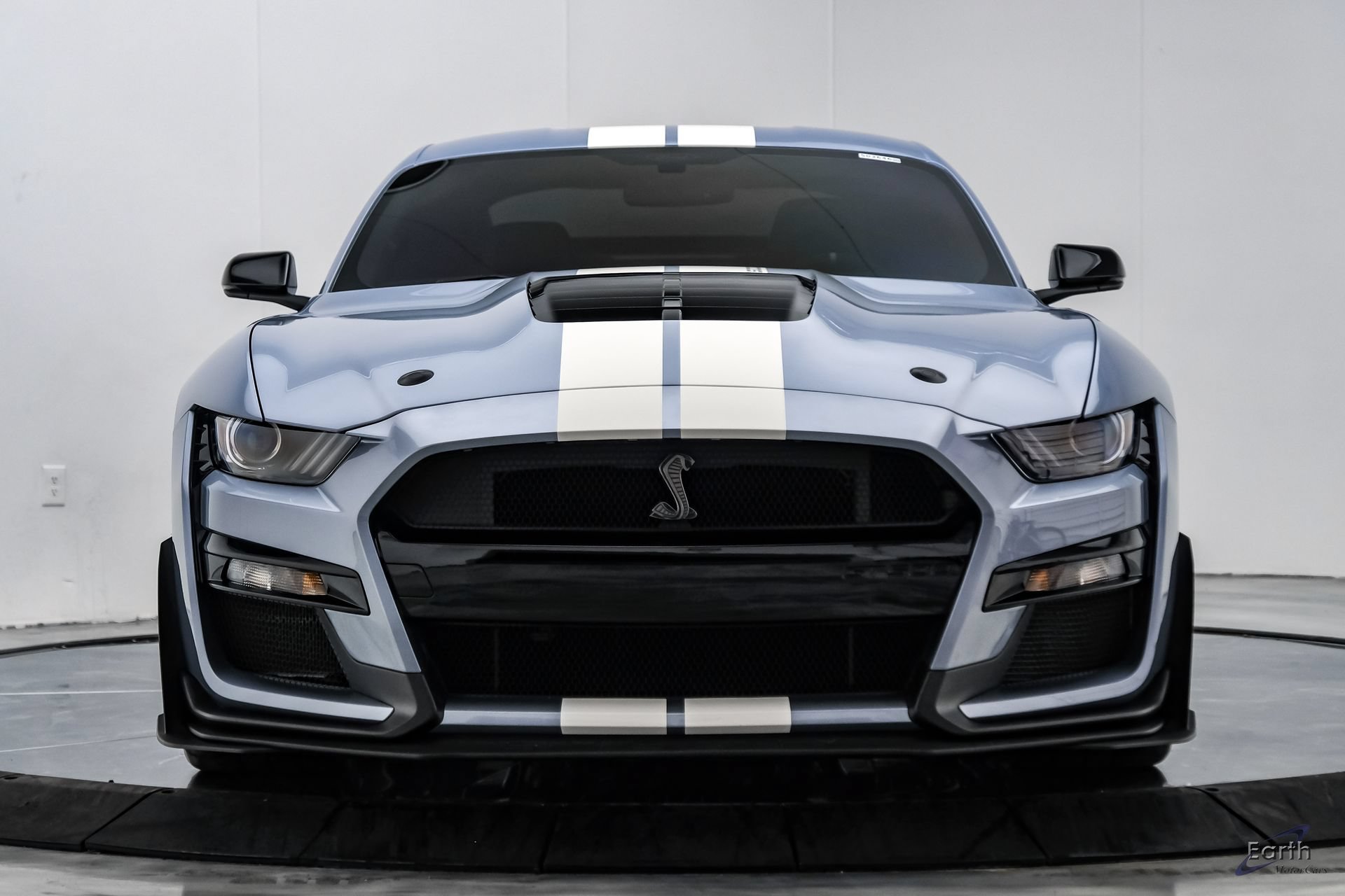 Used 2022 Ford Mustang Shelby GT500 w/ Carbon Fiber Track Pack RWD image 34