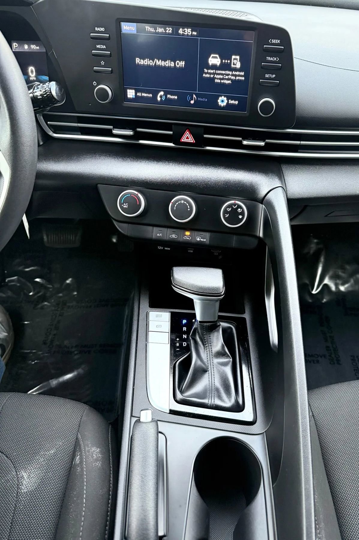 Used 2021 Hyundai Elantra SE w/ Cargo Package image 18