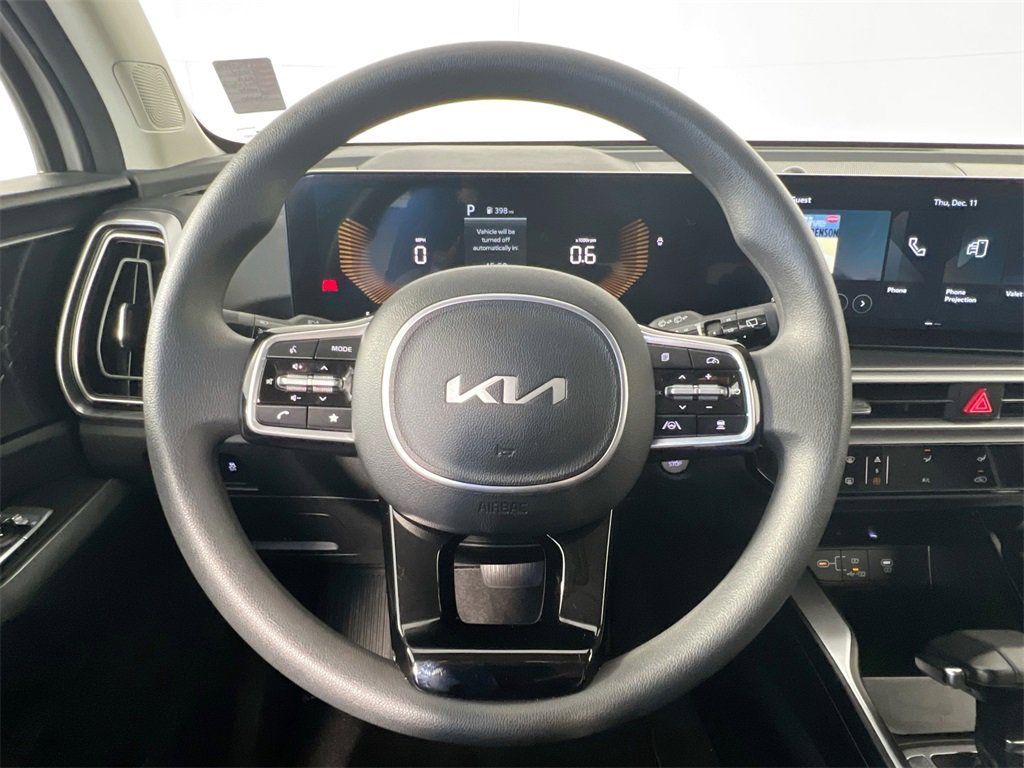 Certified 2024 Kia Sorento LX image 11