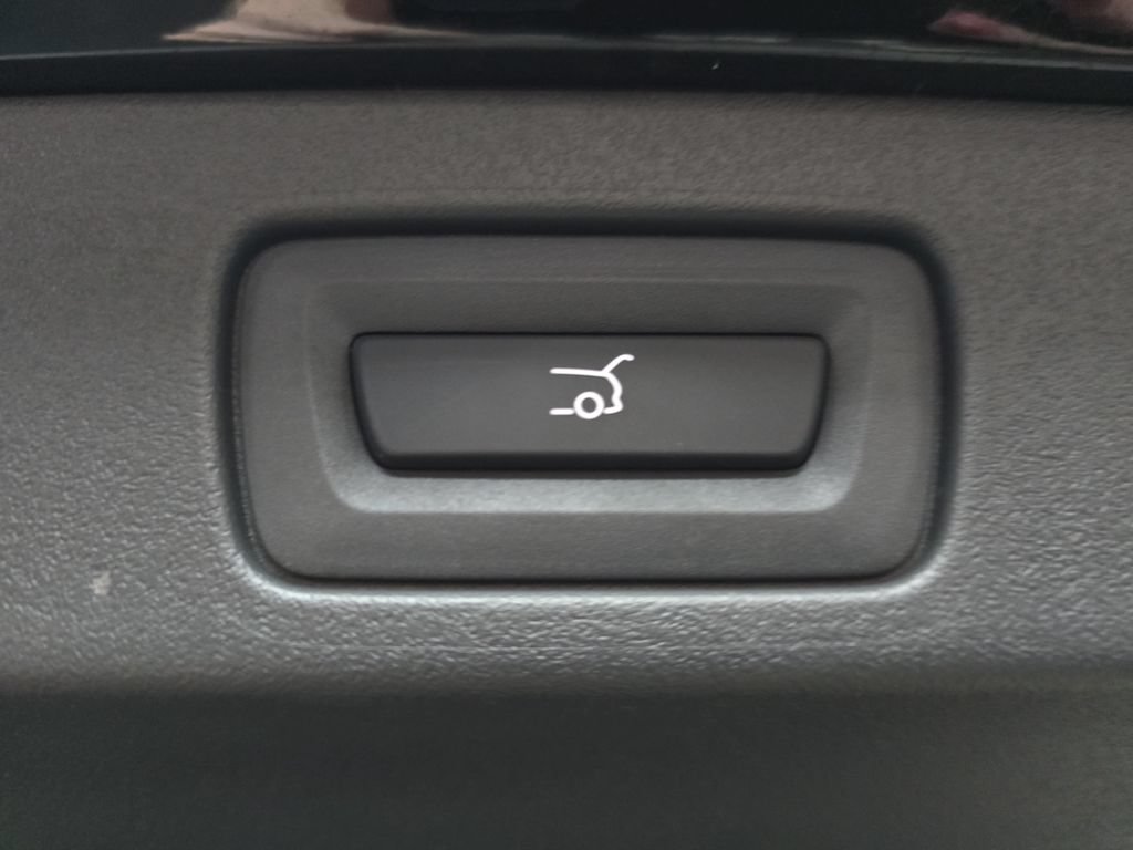 Used 2026 Lucid Gravity Grand Touring AWD/4WD image 16