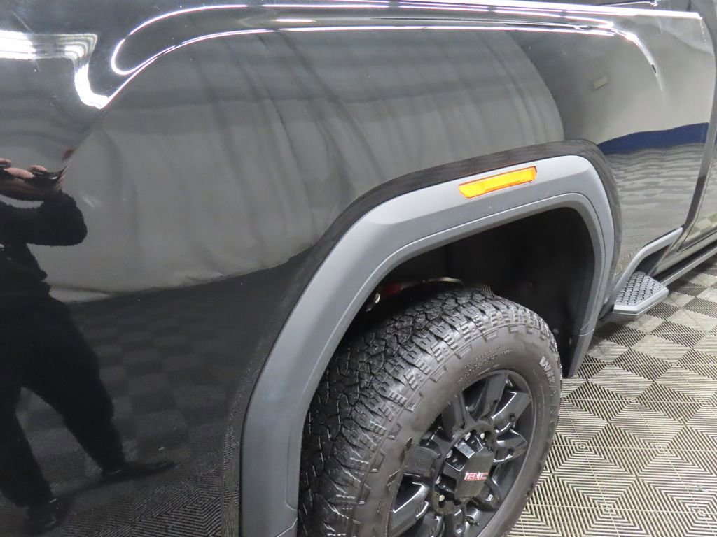 Used 2025 GMC Sierra 2500 AT4 image 33