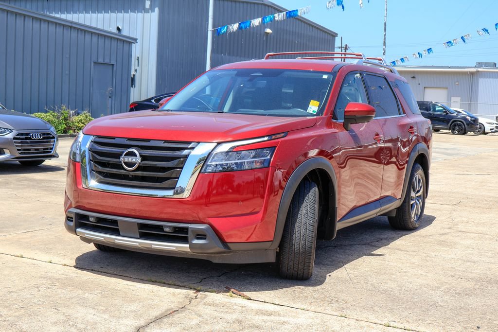 Used 2023 Nissan Pathfinder SL FWD image 25