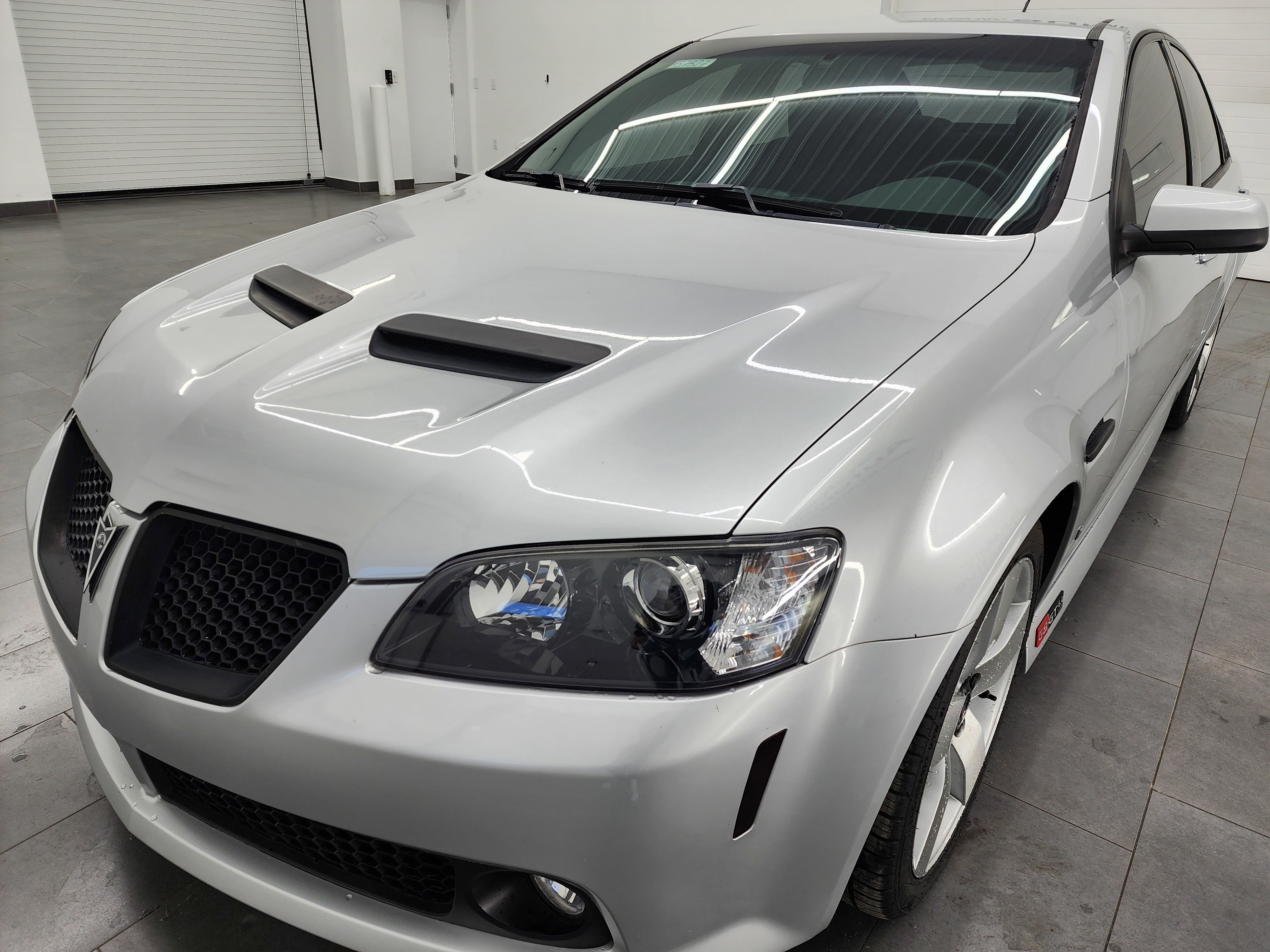 Used 2009 Pontiac G8 GT w/ Premium Package image 7