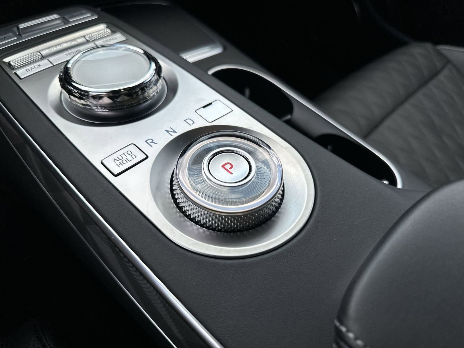 Used 2024 Genesis GV70 3.5T Sport w/ Sport Advanced Package image 26