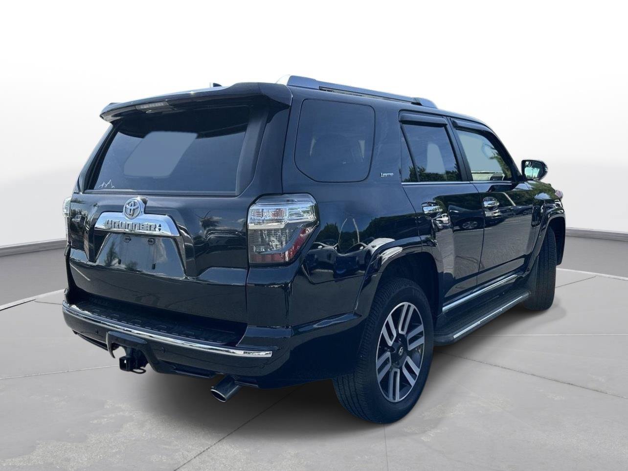 Used 2022 Toyota 4Runner Limited AWD/4WD image 6