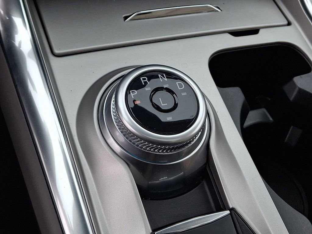 Certified 2023 Ford Explorer Platinum w/ Technology Package image 17