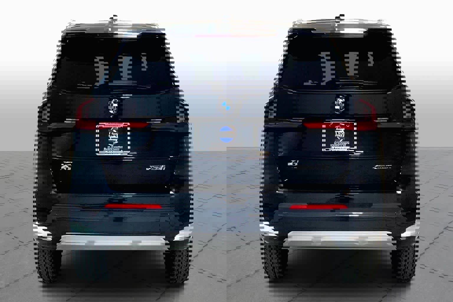 Certified 2024 BMW X1 xDrive28i w/ Convenience Package image 5