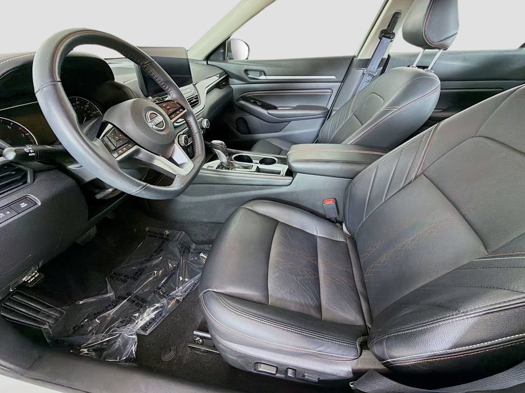 Used 2023 Nissan Altima 2.5 SR w/ SR Premium Package FWD image 23