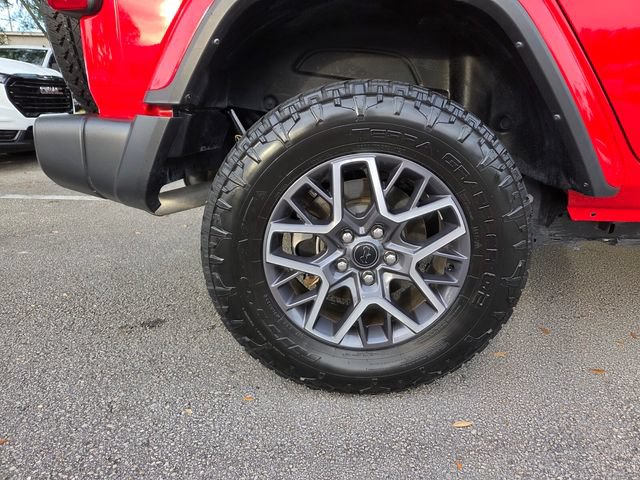 Used 2025 Jeep Wrangler Unlimited Sahara AWD/4WD image 21