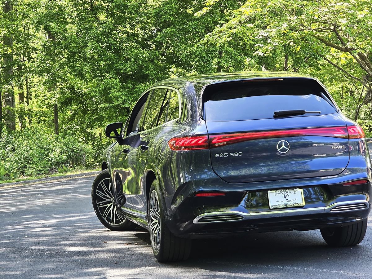 Used 2023 Mercedes-Benz EQS 580 4MATIC SUV image 90