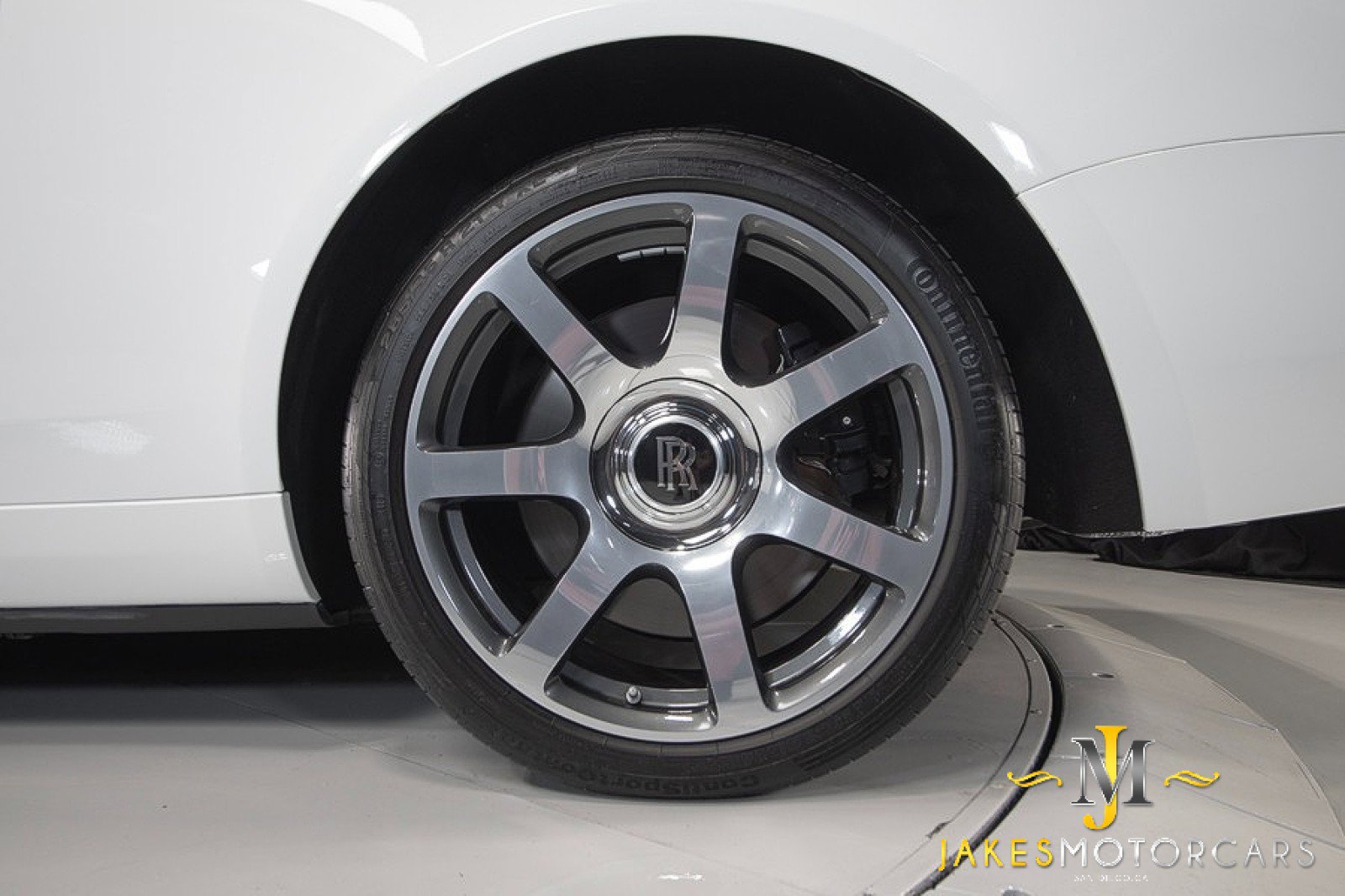 Used 2017 Rolls-Royce Dawn image 62