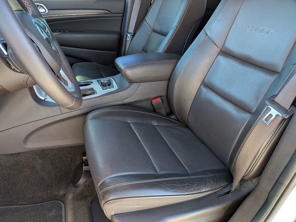 Used 2018 Jeep Grand Cherokee Summit w/ Platinum Series Group image 11