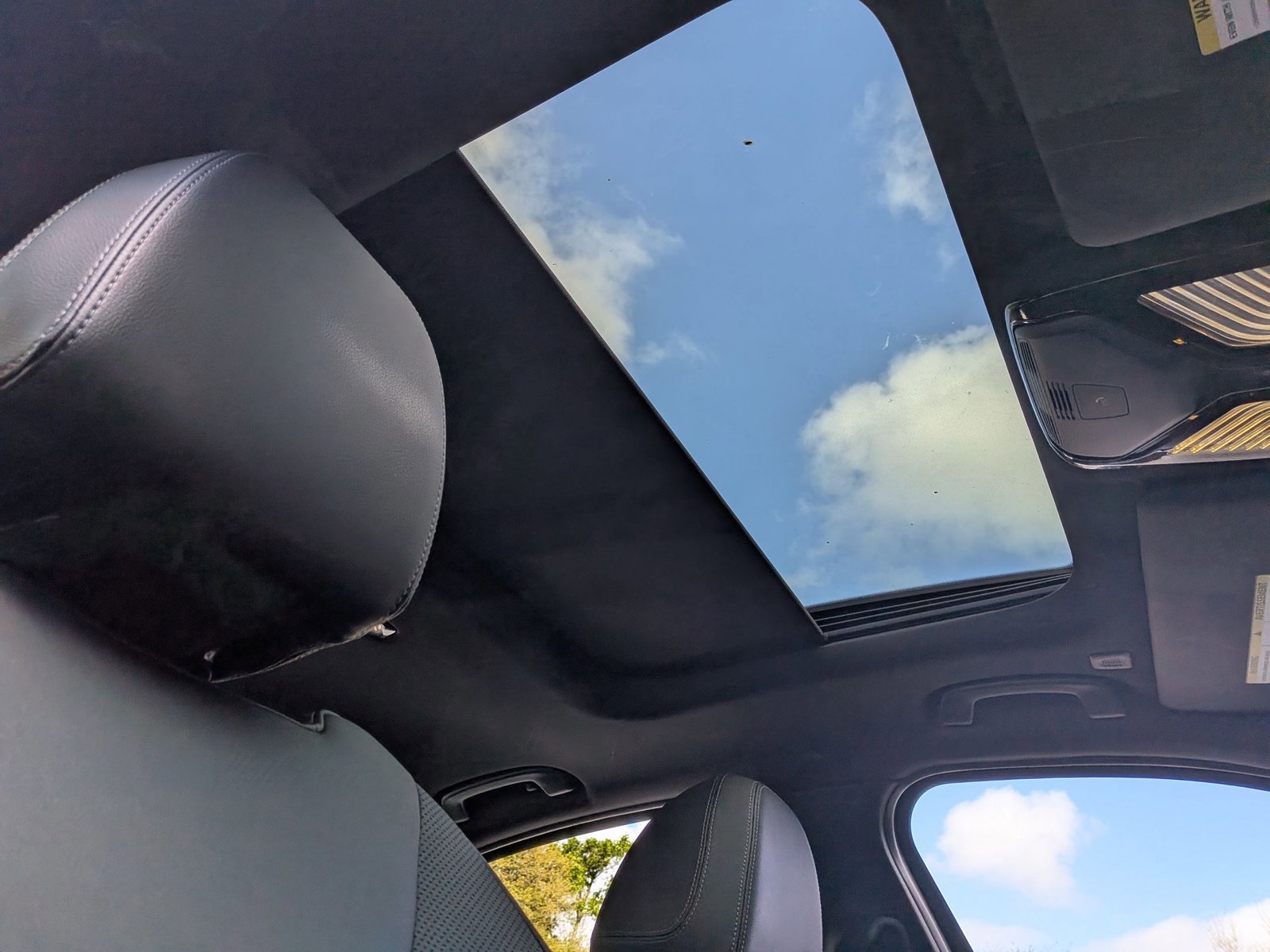 Used 2025 BMW 330i xDrive 330i xDrive image 17