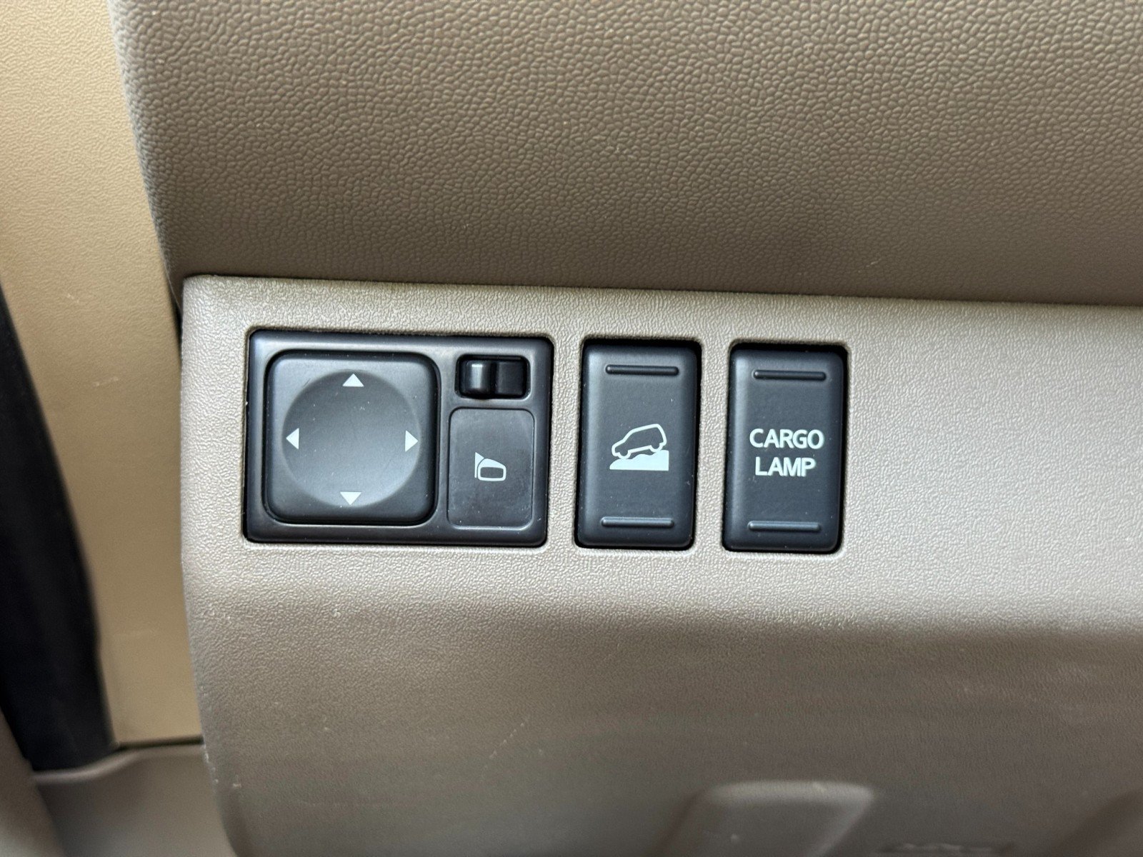 Used 2017 Nissan Frontier SV w/ SV Value Truck Package AWD/4WD image 16